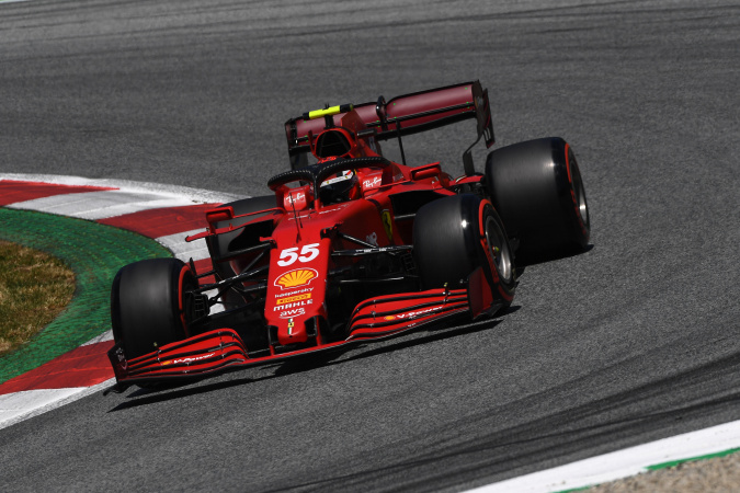 Photo: Carlos jr. Sainz - Scuderia Ferrari - Ferrari SF21