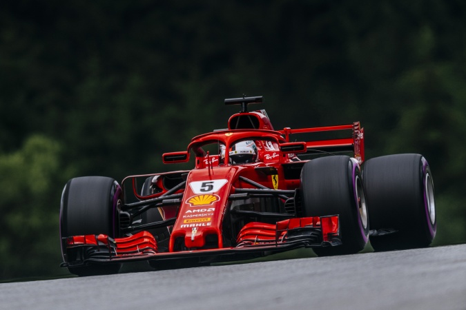 Photo: Sebastian Vettel - Scuderia Ferrari - Ferrari SF71H