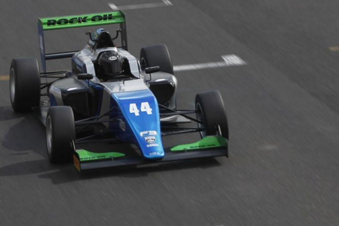 Photo: Eugene Denyssen - Sean Walkinshaw Racing - Tatuus MSV F3-016 - Cosworth