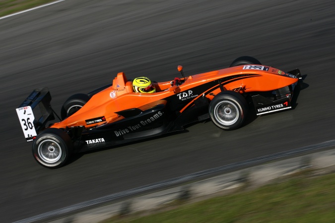 Photo: Henkie Waldschmidt - SG Formula - Dallara F308 - AMG Mercedes
