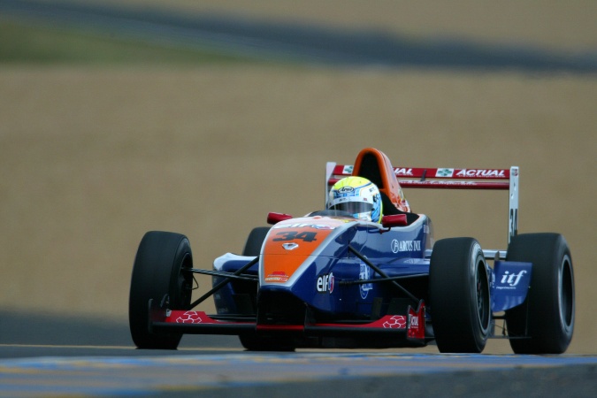 Photo: Yann Clairay - SG Formula - Tatuus Renault 2000