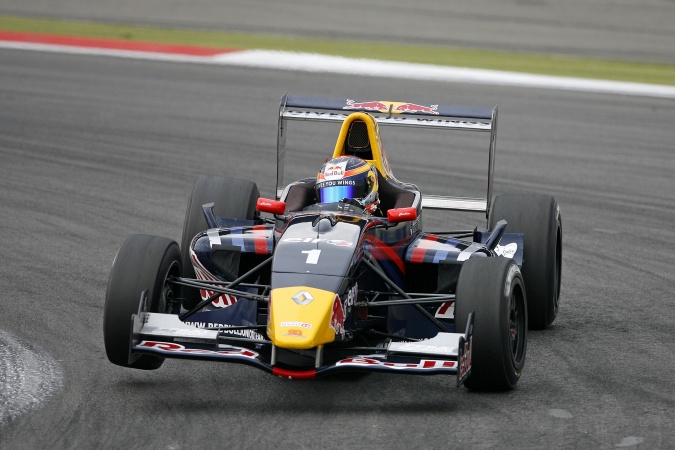 Photo: Jean-Eric Vergne - SG Formula - Tatuus Renault 2000