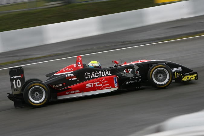 Photo: Yann Clairay - Signature - Dallara F305 - AMG Mercedes