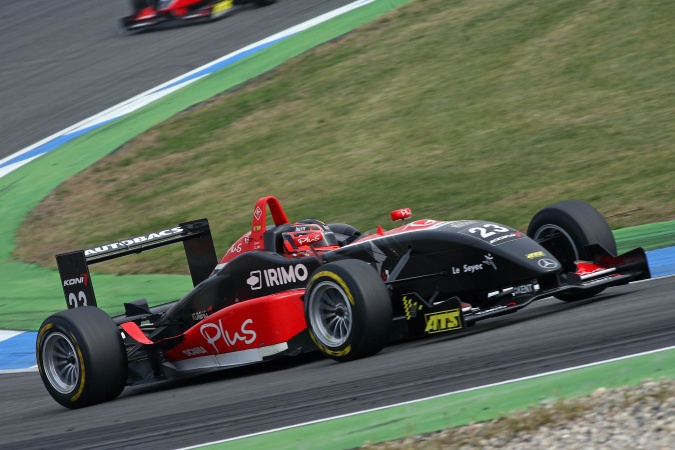 Photo: Dani Clos - Signature - Dallara F305 - AMG Mercedes