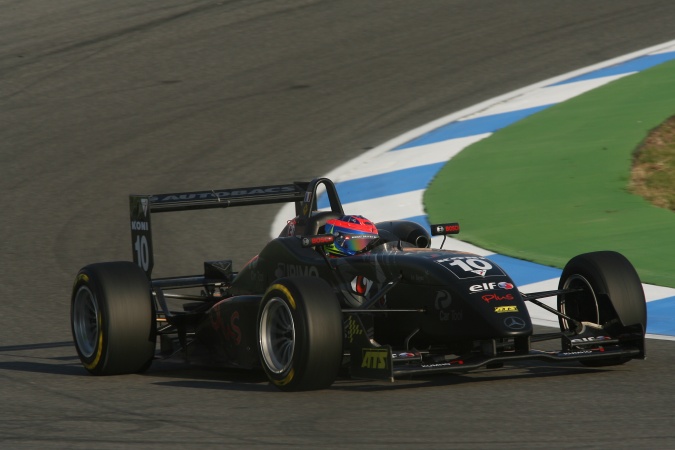 Photo: Romain Grosjean - Signature - Dallara F305 - AMG Mercedes