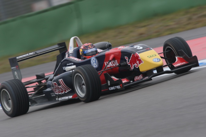 Photo: Mika Mäki - Signature - Dallara F308 - Volkswagen