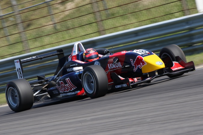 Photo: Mika Mäki - Signature - Dallara F308 - Volkswagen