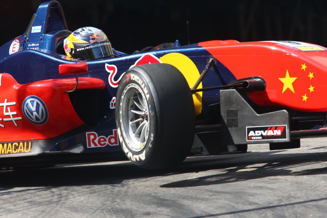 Photo: Mika Mäki - Signature - Dallara F308 - Volkswagen