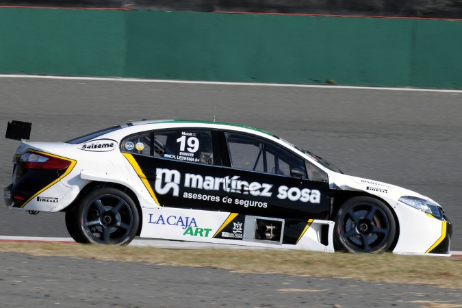 Photo: Christian Ledesma - Sport Team - Renault Fluence II RPE V8