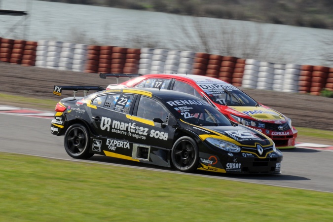 Photo: Gerardo Salaverría - Sport Team - Renault Fluence II RPE V8