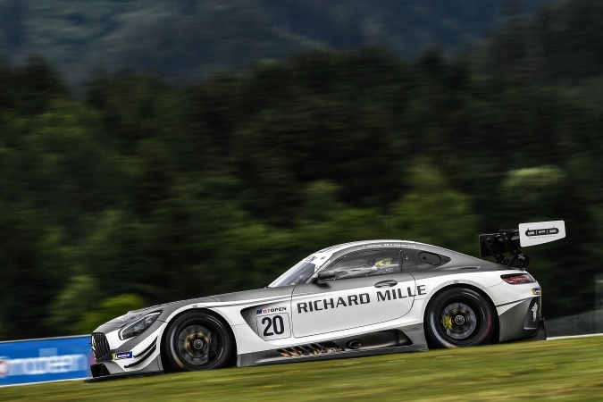 Photo: Tom Onslow-ColeValentin Pierburg - SPS Performance - Mercedes-AMG GT3