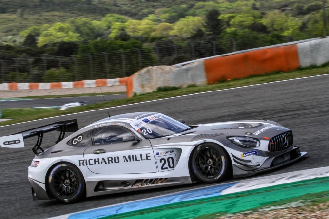 Photo: Tom Onslow-ColeValentin Pierburg - SPS Performance - Mercedes-AMG GT3