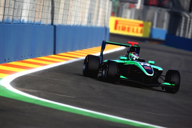 Photo: Marlon Stöckinger - Status GP - Dallara GP3/10 - Renault