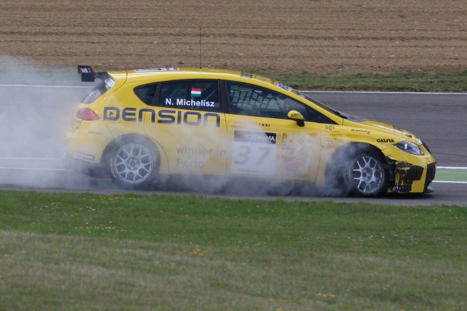 Photo: Norbert Michelisz - Sunred Engineering - Seat Leon TFSI
