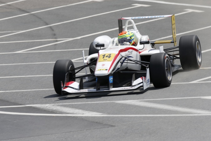 Photo: Alexander Sims - T-Sport - Dallara F312 - Tomei Nissan