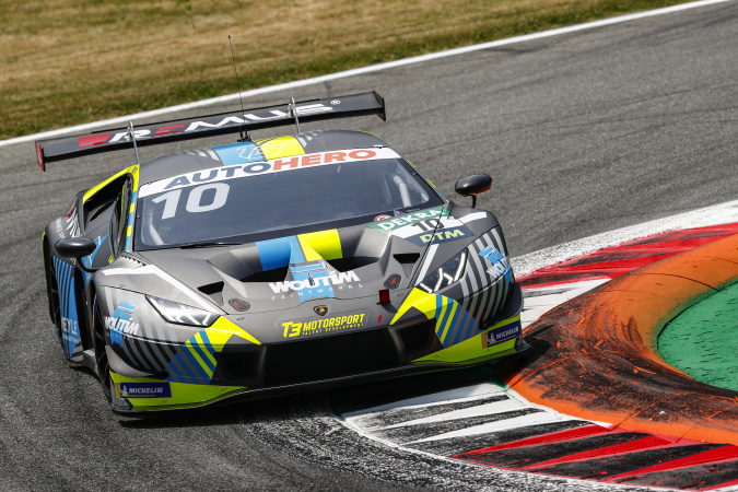 Photo: Esteban Muth - T3 Motorsport - Lamborghini Huracán GT3 Evo