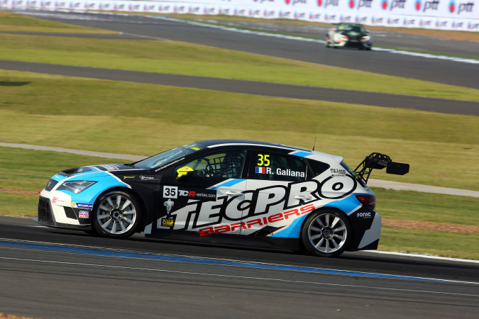 Photo: Rafaël Galiana - Target Racing - Seat Leon Cup Racer TCR