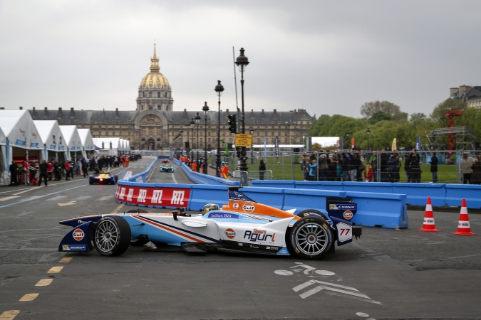 Photo: Qing Hua Ma - Team Aguri - Spark SRT 01E - McLaren