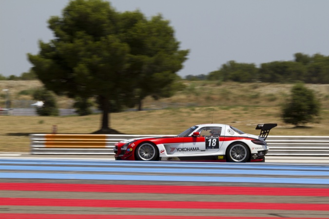 Photo: Jeroen Bleekemolen - Team Black Falcon - Mercedes SLS AMG GT3