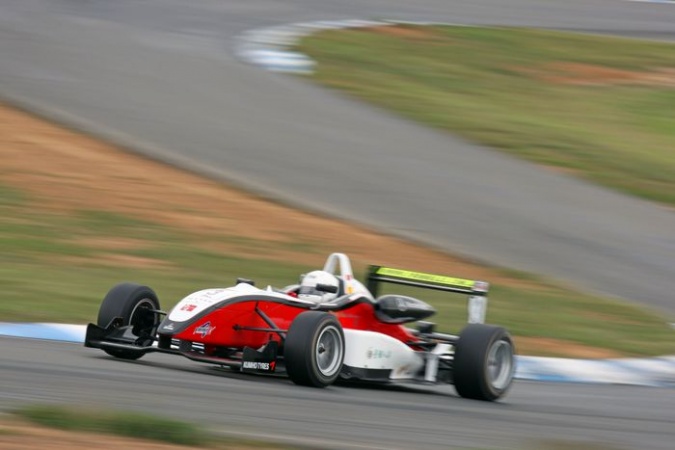 Photo: Zhang Shan Qi - Team BRM - Dallara F305 - AMG Mercedes