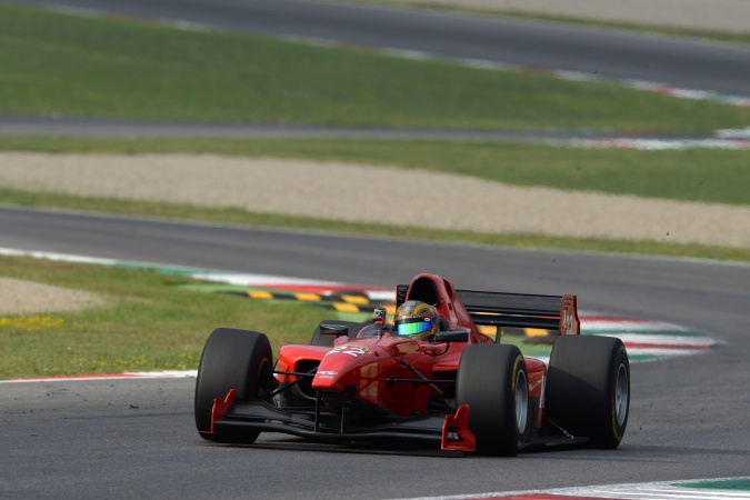 Photo: Kevin Giovesi - Team Ghinzani - Lola B05/52 - Zytek (2013)