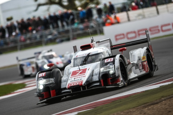 Photo: Andre LottererMarcel FässlerBenoit Treluyer - Team Joest - Audi R18 e-tron quattro (2015)