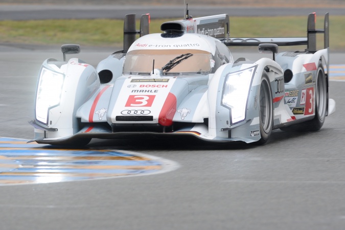 Photo: Marc GeneLucas di GrassiOliver Jarvis - Team Joest - Audi R18 e-tron quattro