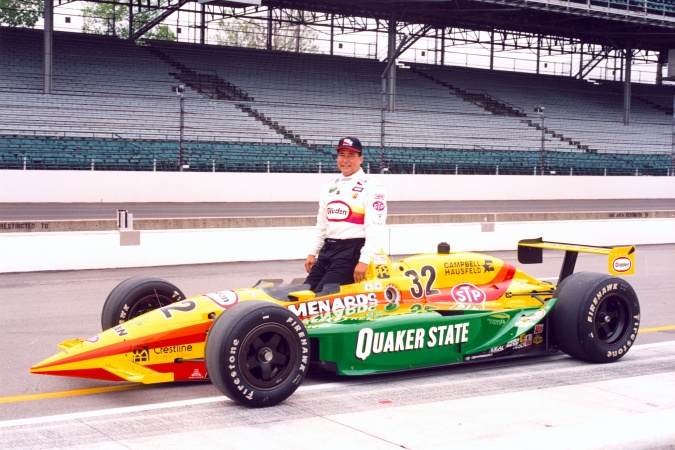 Photo: Danny Ongais - Team Menard - Lola T95/00 - Menard