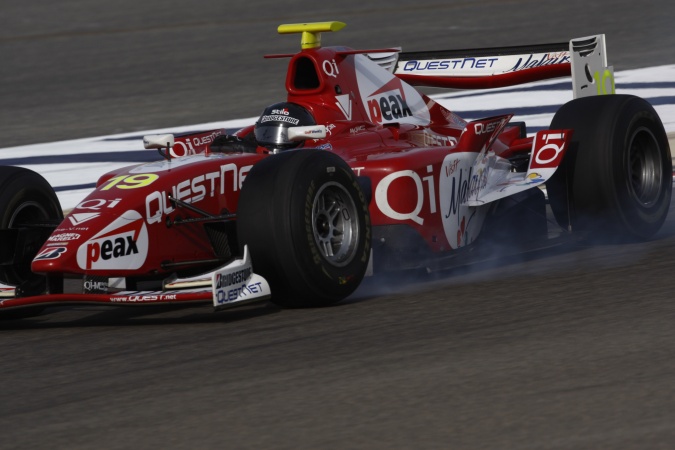 Photo: Earl Bamber - Team Meritus - Dallara GP2/05 - Renault