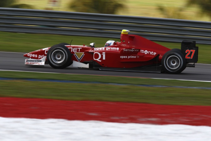 Photo: Luca Filippi - Team Meritus - Dallara GP2/05 - Renault