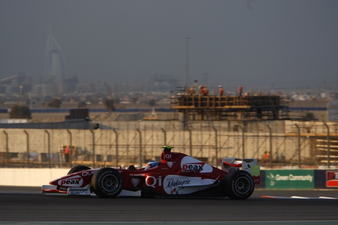 Photo: Alvaro Parente - Team Meritus - Dallara GP2/05 - Renault