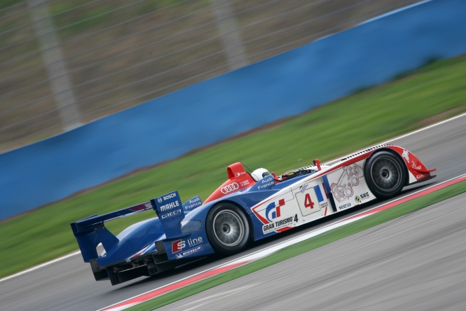 Photo: Allan McNish - Team Oreca - Audi R8