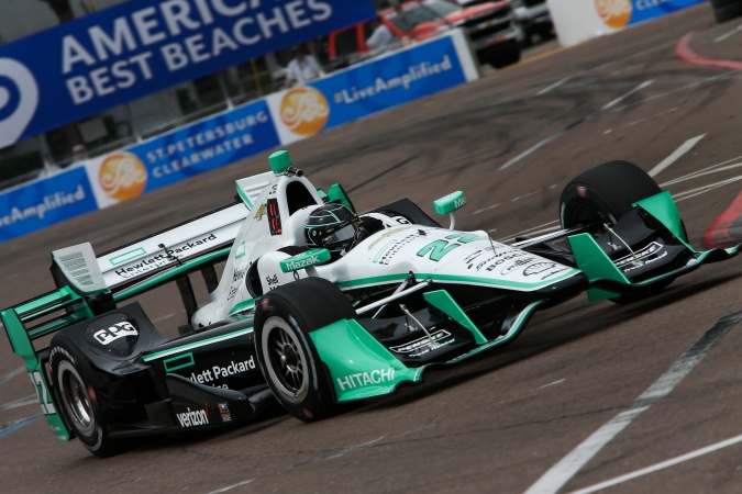 Photo: Simon Pagenaud - Team Penske - Dallara DW12 (MAk) - Chevrolet