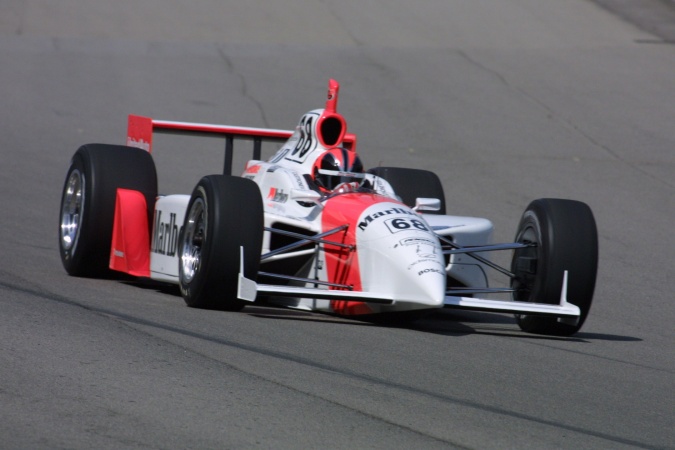 Photo: Helio Castroneves - Team Penske - Dallara IR-01 - Oldsmobile