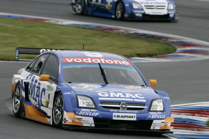 Photo: Marcel Fässler - Team Phoenix - Opel Vectra GTS DTM (2005)