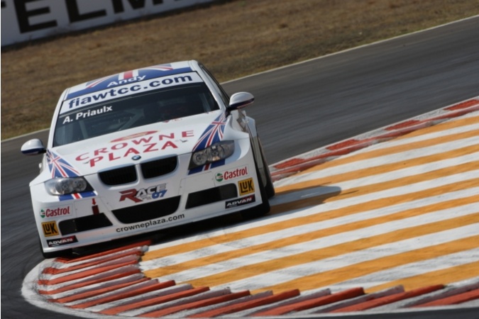 Photo: Andy Priaulx - Team RBM - BMW 320si (E90)