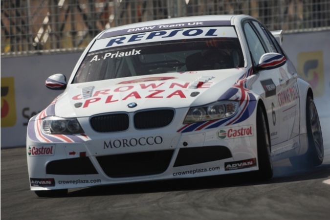 Photo: Andy Priaulx - Team RBM - BMW 320si (E90)