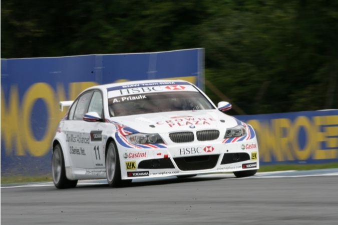Photo: Andy Priaulx - Team RBM - BMW 320si (E90)