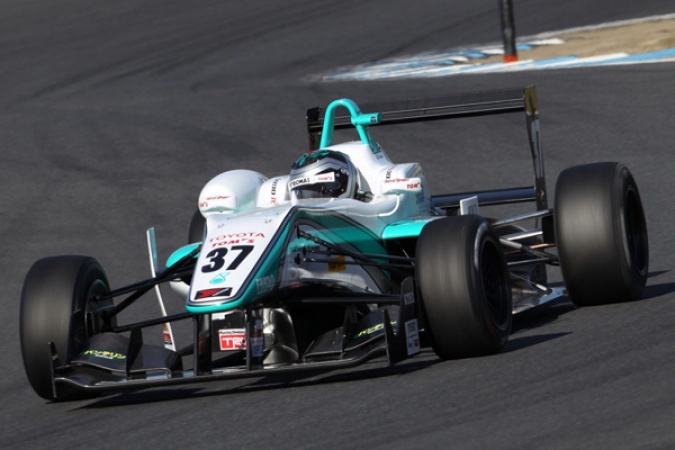 Photo: Richard Bradley - Team TOM's - Dallara F312 - TOM's Toyota