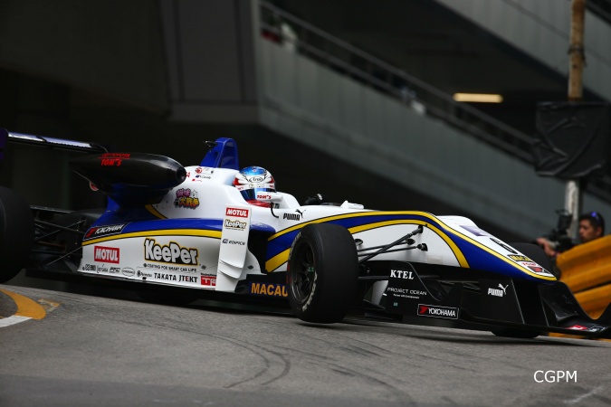 Photo: Nicholas Cassidy - Team TOM's - Dallara F312 - TOM's Toyota