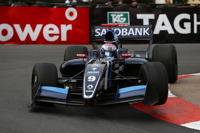 Photo: Marco Sørensen - Tech 1 Racing - Dallara FR35-12 - Renault