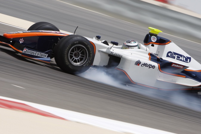 Photo: Davide Rigon - Trident Racing - Dallara GP2/05 - Renault