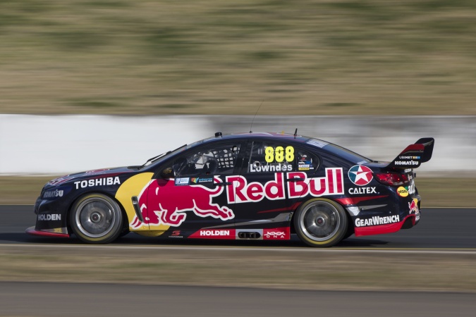 Photo: Craig Lowndes - Triple Eight Race Engineering - Holden Commodore VF