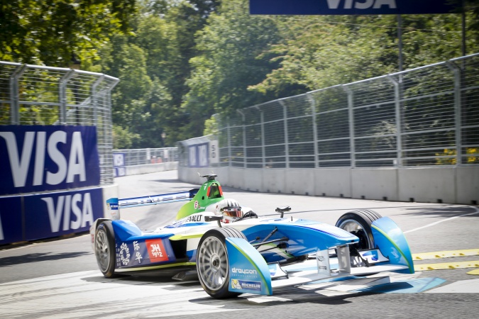 Photo: Alessandro Fontana - Trulli GP - Spark SRT 01E - McLaren