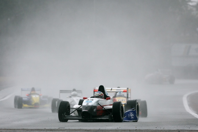 Photo: Walter Grubmüller - Twincam Motorsport - Tatuus Renault 2000
