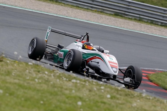 Photo: Samuel MacLeod - Van Amersfoort Racing - Dallara F308 - Volkswagen