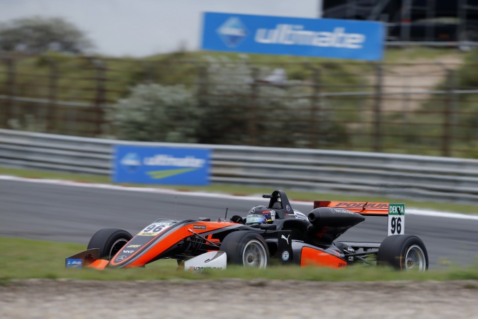 Photo: Joey Mawson - Van Amersfoort Racing - Dallara F312 - AMG Mercedes