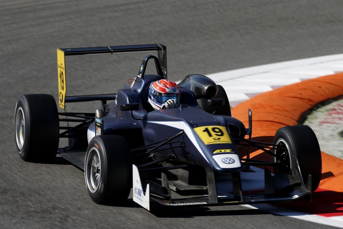 Photo: Måns Grenhagen - Van Amersfoort Racing - Dallara F312 - Volkswagen