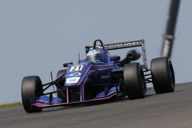 Photo: Dennis van de Laar - Van Amersfoort Racing - Dallara F312 - Volkswagen