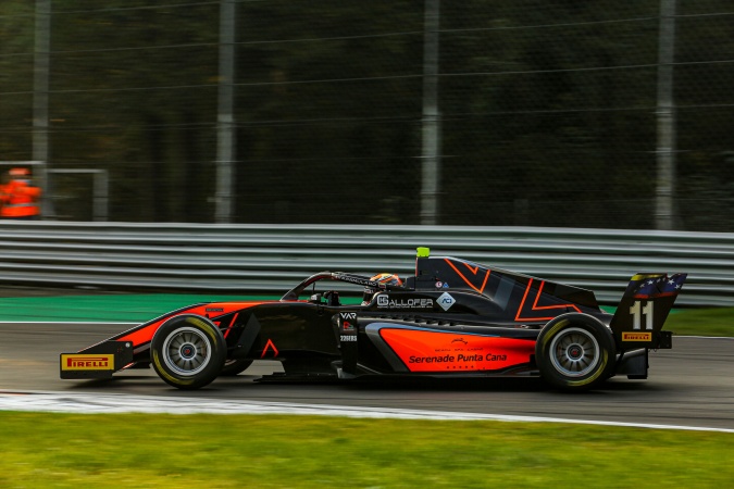 Photo: Alessandro Jose Famularo - Van Amersfoort Racing - Tatuus F3 T-318 - Alfa Romeo